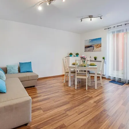 Latarnia, Sun&snow Apartament *